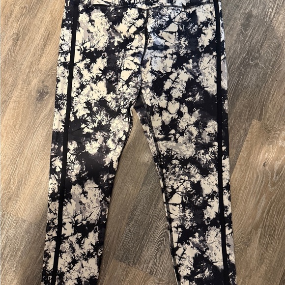 Zyia Active Leggings 25” size 8-10 - Picture 2 of 4